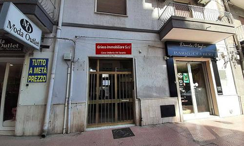 Via Lucania Adiacenz...