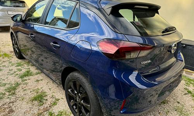Opel Corsa 1.2 Blitz...