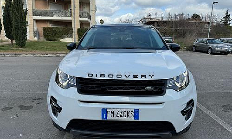 Land Rover Discovery...