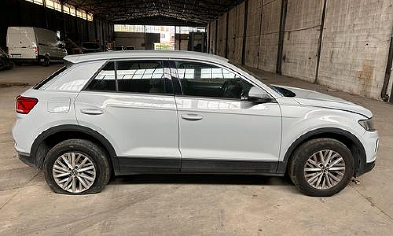 Volkswagen T-Roc 1.6...