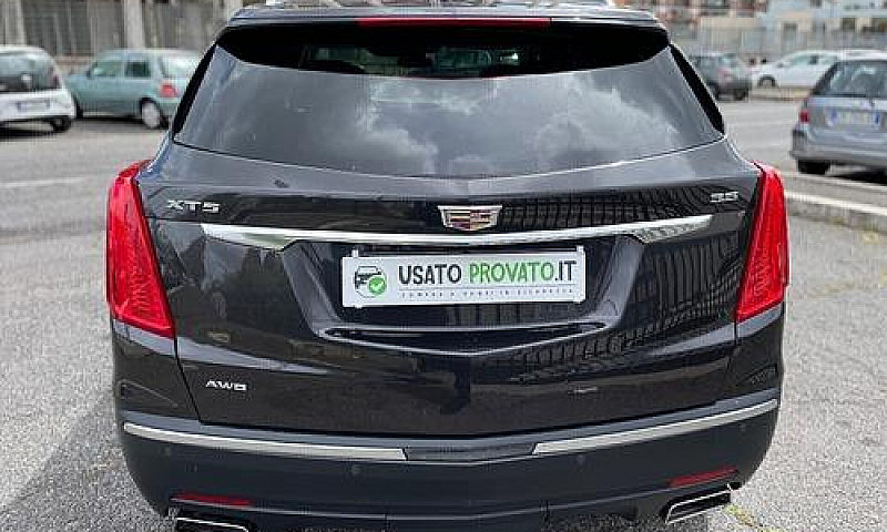 Cadillac Xt5 3.6L V6...