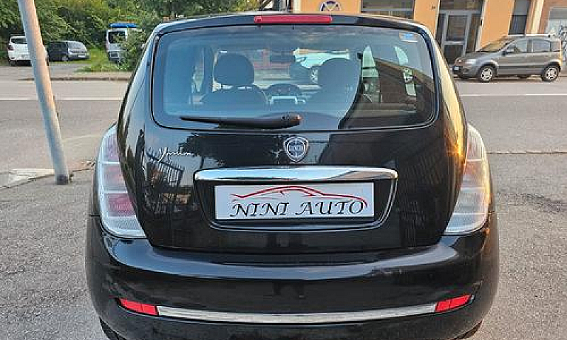 Lancia Ypsilon 1.2 6...