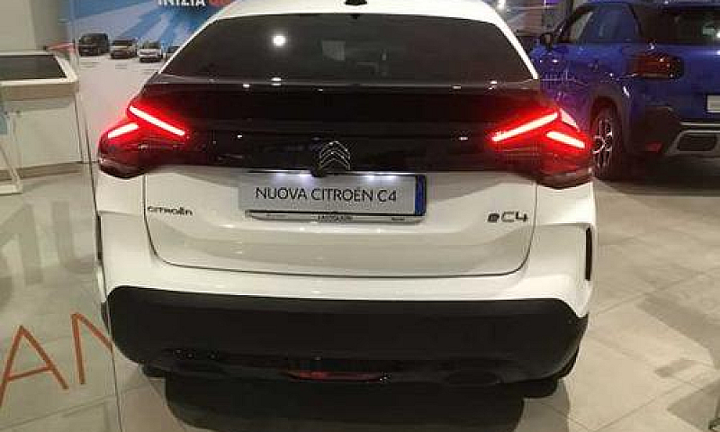 Citroen Ë-C4 Shine M...