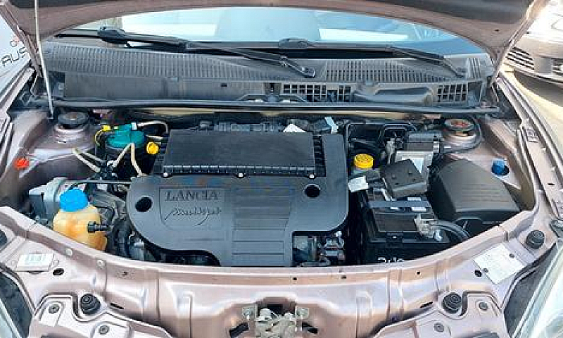 Lancia Ypsilon 1.3 M...