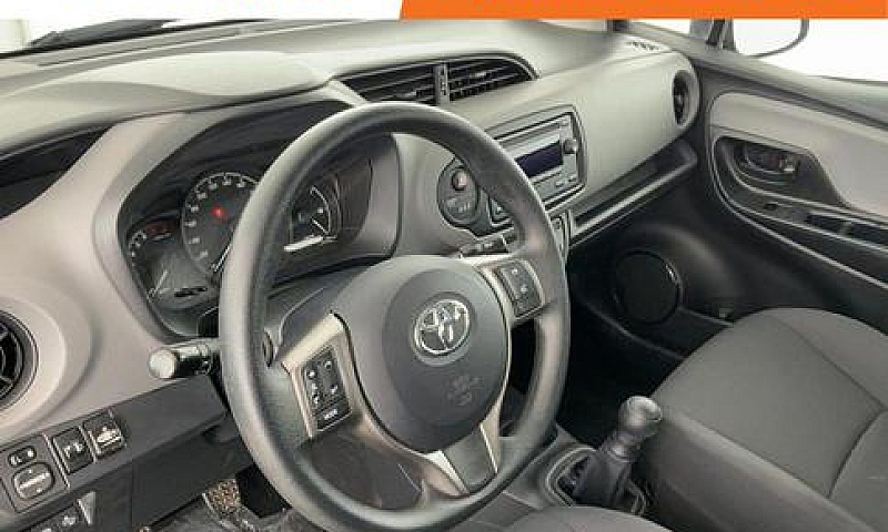 Toyota Yaris 1.0 72 ...