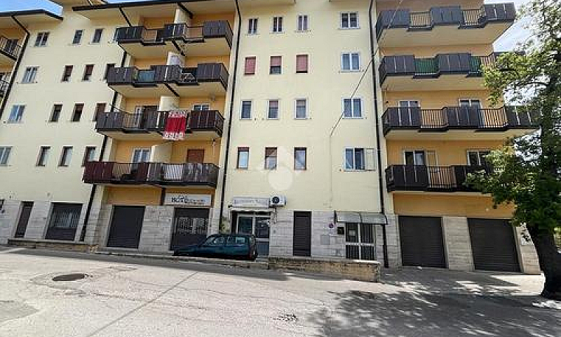 3 Locali A Potenza...