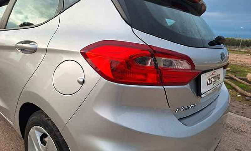 Ford Fiesta 1.1 85 C...