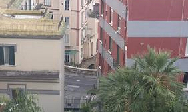 Chiaia Via Aniello F...