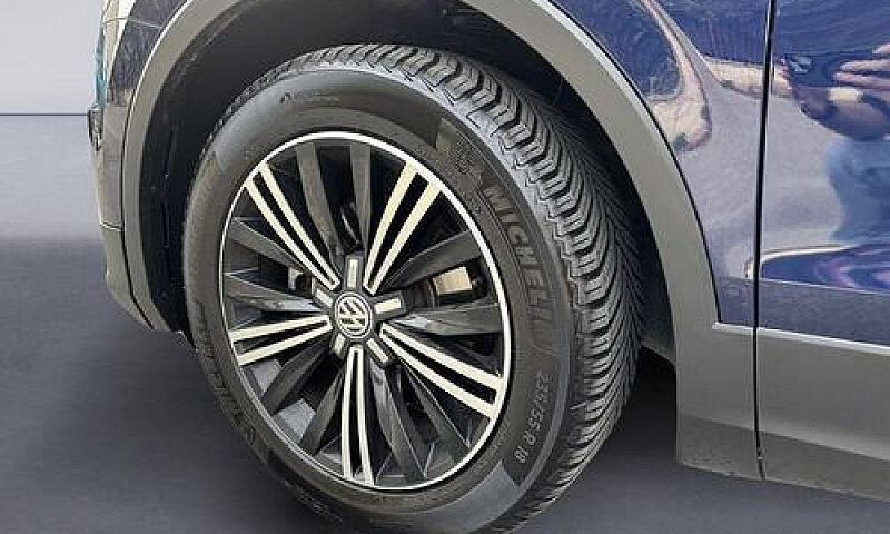 Volkswagen Tiguan 1....