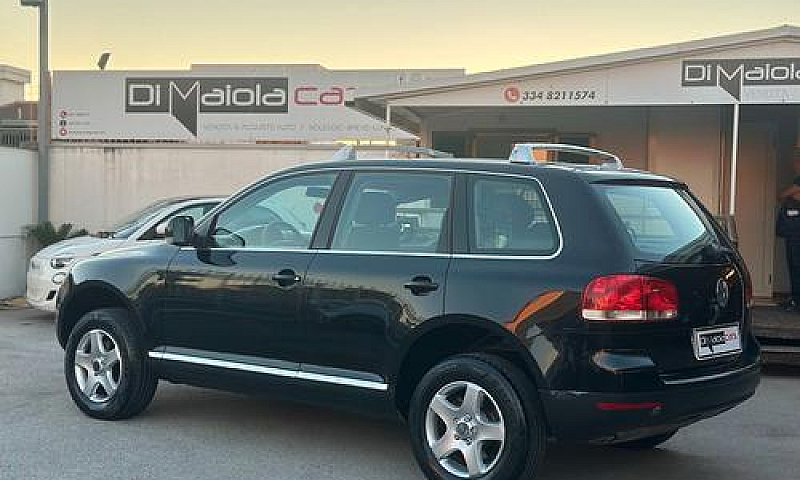 Volkswagen Touareg 2...