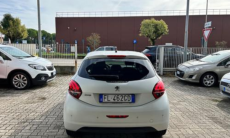 Peugeot 208 Bianco O...