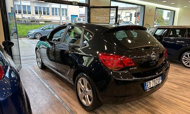 Opel Astra 1.7 Cdti ...