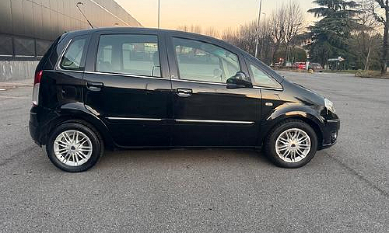 Lancia Musa 1.3 Mjt ...