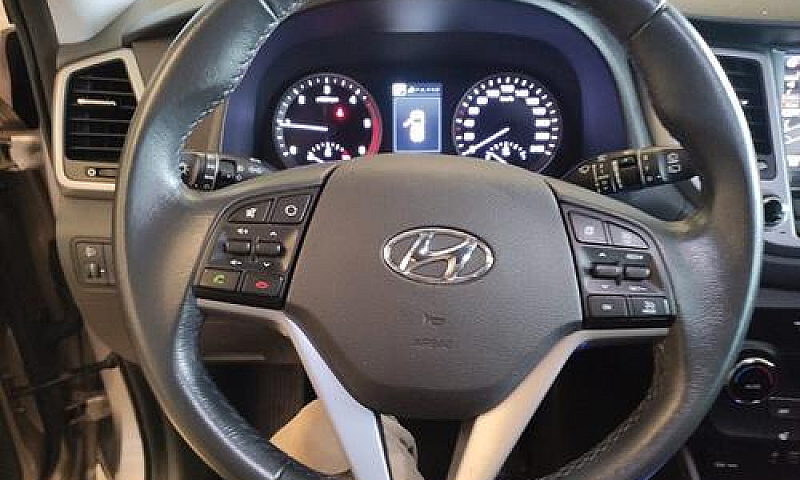 Hyundai Tucson...