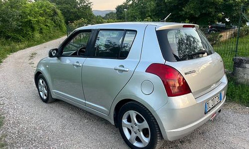 Suzuki Swift 1.3...