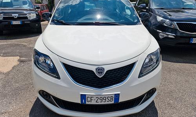 Lancia Ypsilon 1.0 F...