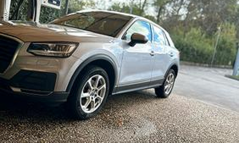 Audi Q2 1.6 Tdi Desi...