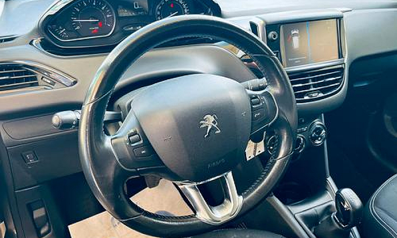 Peugeot 208 Puretech...