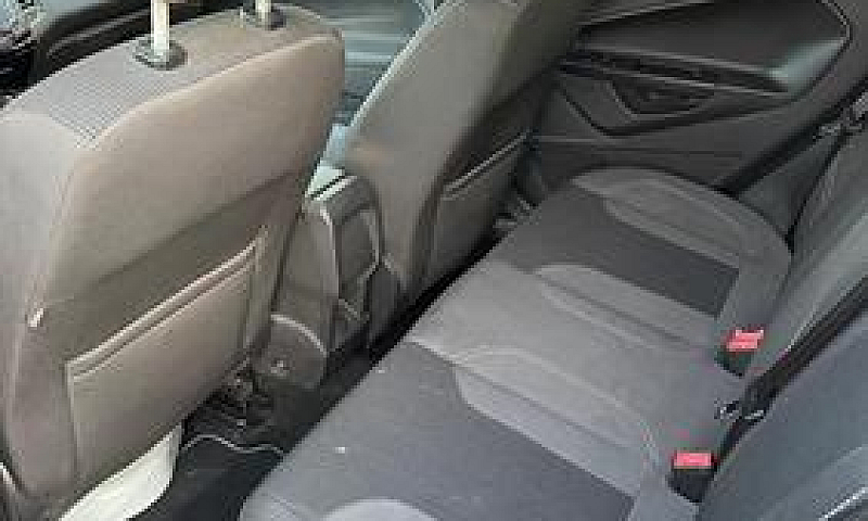 Ford Fiesta Mk7B Tit...