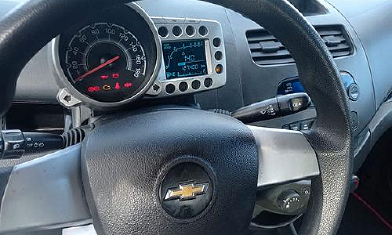 Chevrolet Spark Plus...
