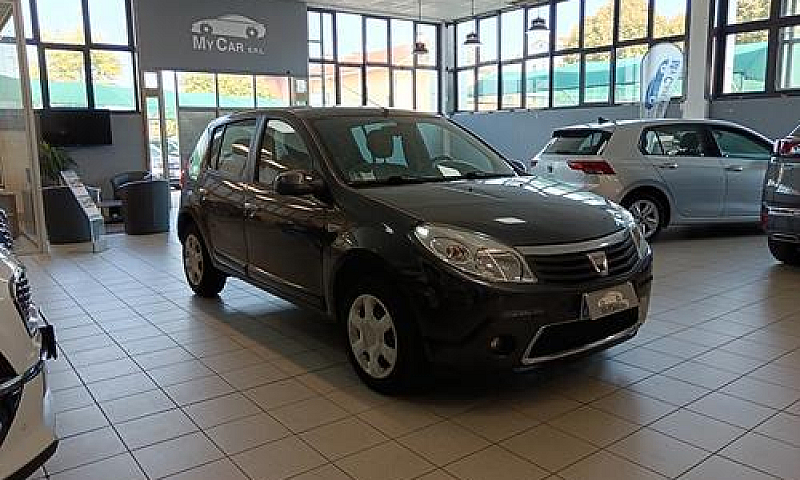 Dacia Sandero Benzin...