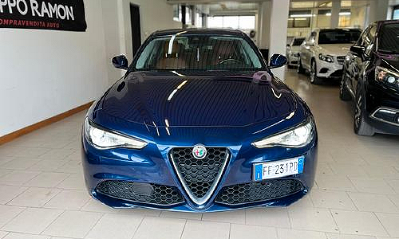 Alfa Romeo Giulia 2....