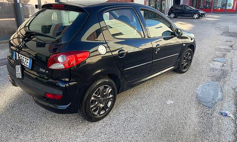 Peugeot 206 Plus 1.1...
