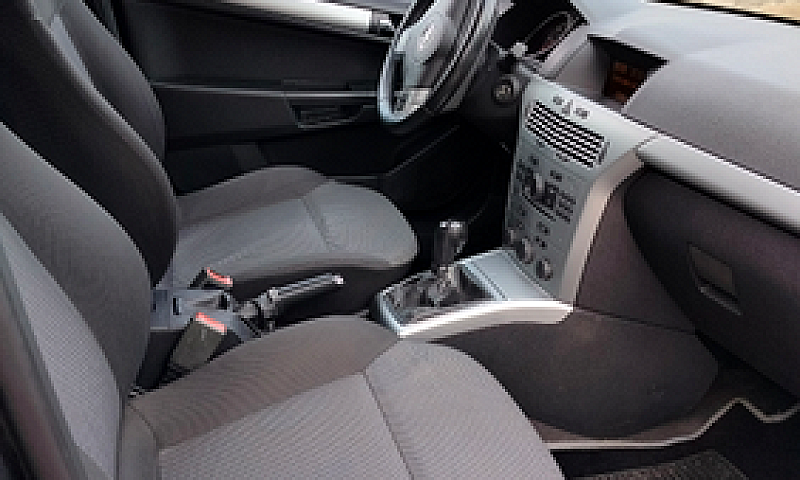 Opel Astra Anno 2009...
