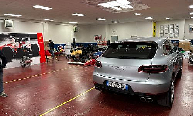 Porsche Macan 3.0 S ...