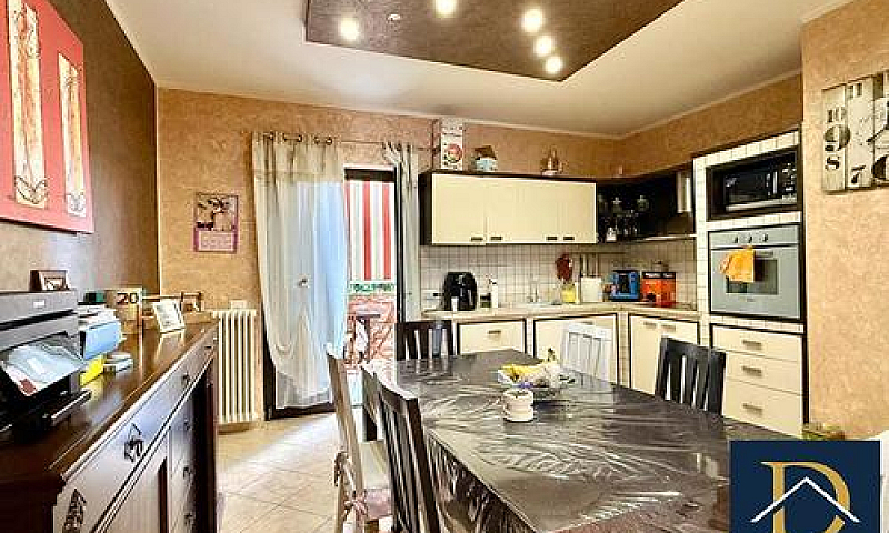 Appartamento In Resi...