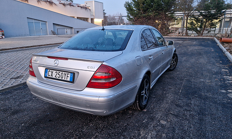Mercedes Classe E280...
