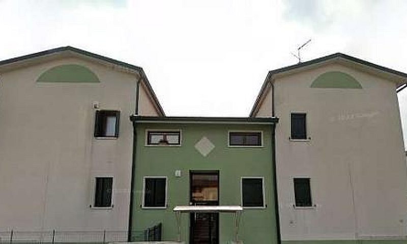 Appartamento A Ceggi...
