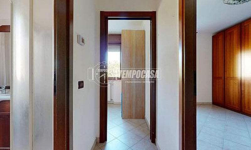 Appartamento Con Gia...