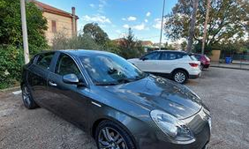 Alfa Romeo Giulietta...