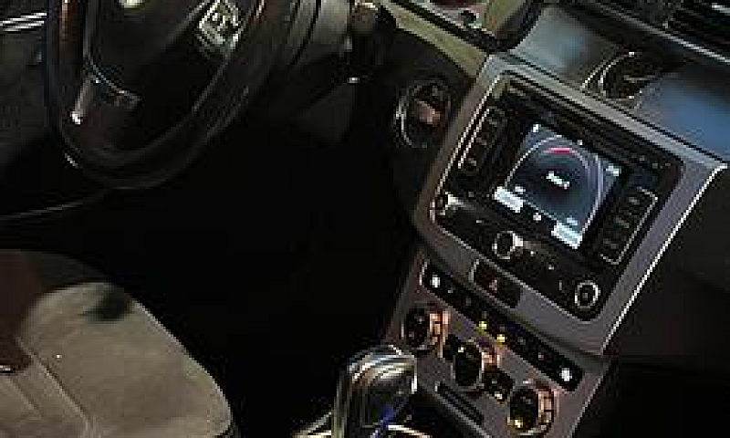 Volkswagen Passat...