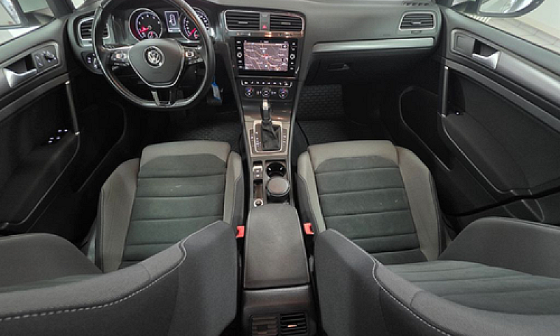 Volkswagen Golf 2.0 ...