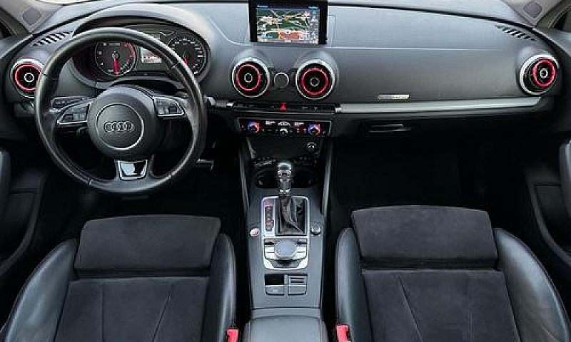 Audi A3 S-Line 2.0 1...
