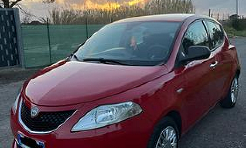 Lancia Ypsilon Gpl 2...