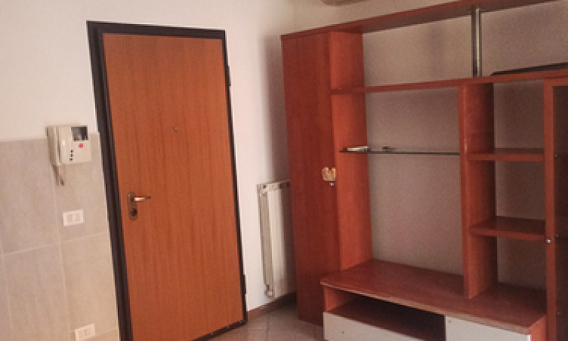 Appartamento Via A.c...