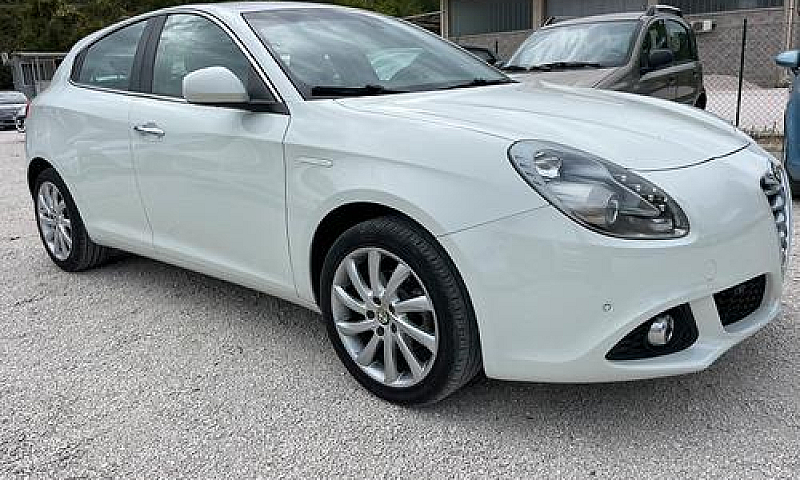 Alfa Romeo Giulietta...