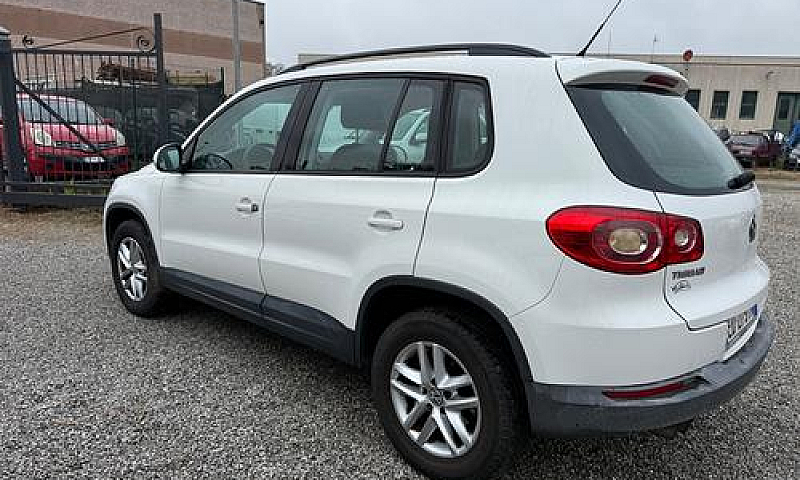 Volkswagen Tiguan 1....