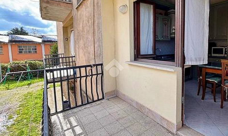 3 Locali A Grotte Di...