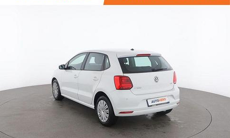 Volkswagen Polo Em50...