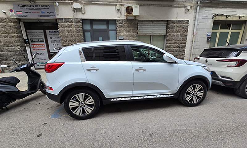 Kia Sportage...