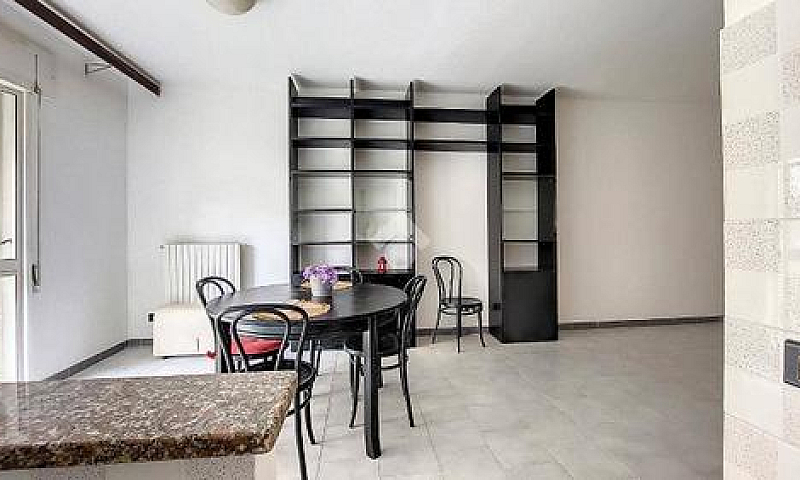 Intero Condominio Co...