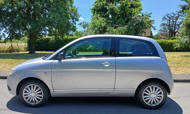 Lancia Ypsilon 1.3 M...