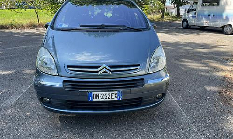 Citroen X Sarà Picas...