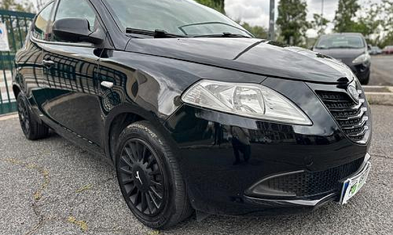 Lancia Ypsilon 1.2 6...