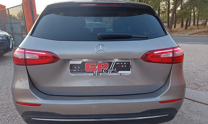 Mercedes B 180 D Aut...