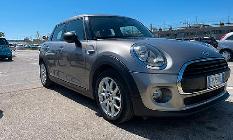 Mini 5 Porte...
